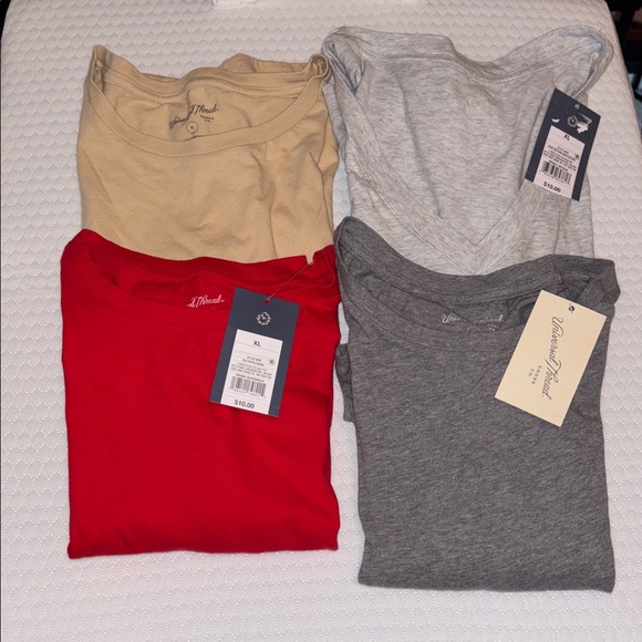 Bundle of Universal Thread Cotton T-Shirts - Picture 2 of 11